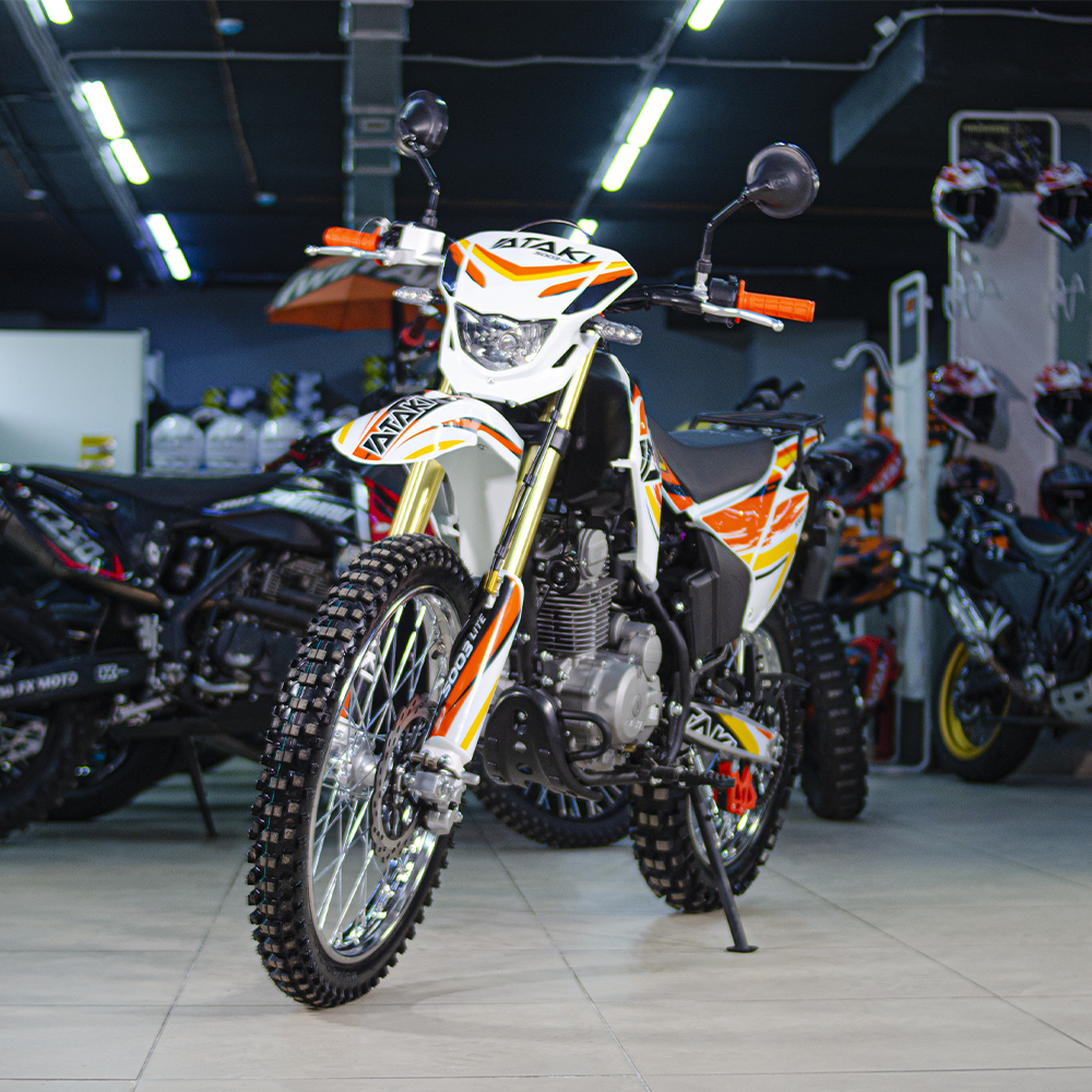 Мотоцикл ATAKI S003 LITE 250 (4T CB250-G) ПТС 21/18 (2024 г.) (оранжевый)
